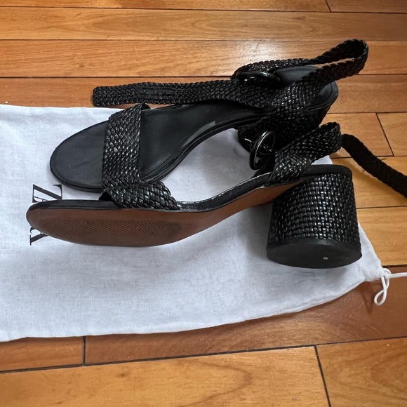 ZARA Black Ankle Strap Woven - Picture 6 of 7